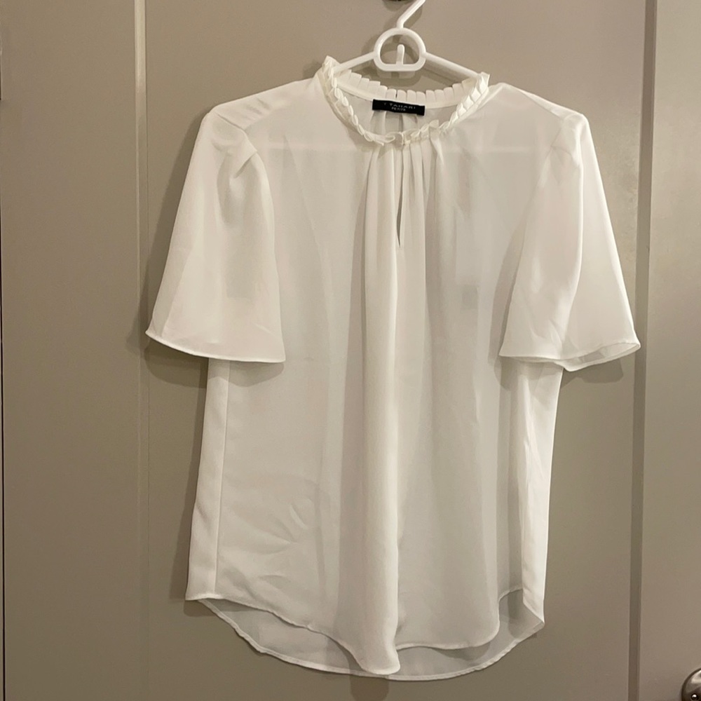 NWT Petite Medium Tahari Blouse